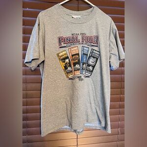 Vintage Graphic Tee T Shirt Men’s Size Large NCAA 2004 Final Four Texas